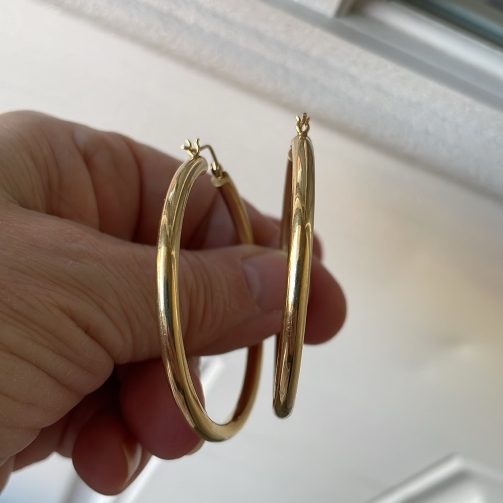 14K Yellow Gold Big Classic Hoop Earrings⭐️ - Picture 8 of 13
